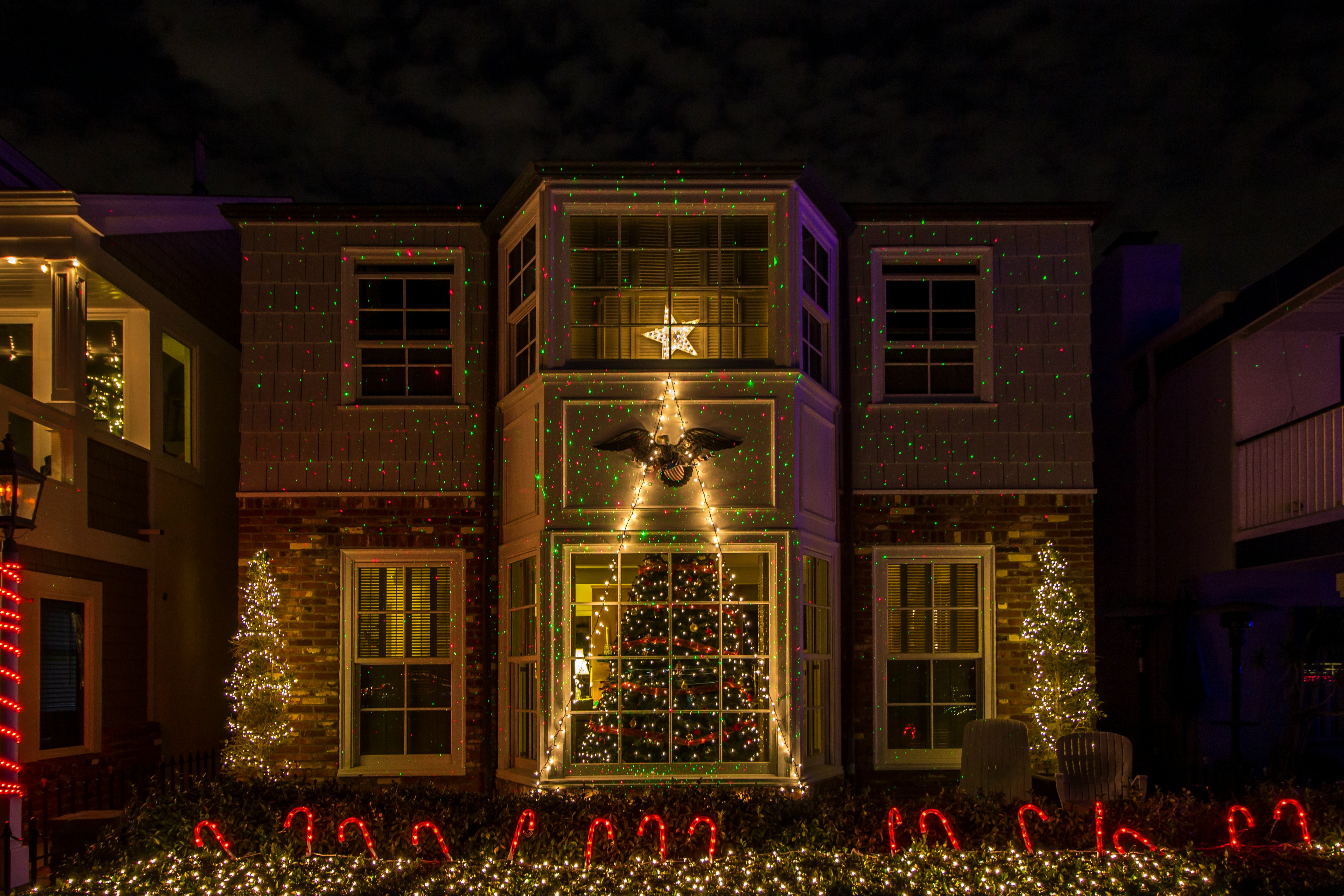 Residential Christmas lighting service